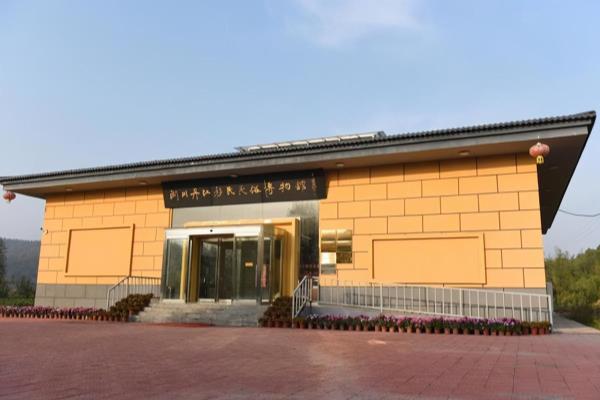 淅川是我国最大的移民县（最“令人动容”的丹江移民民俗博物馆）.